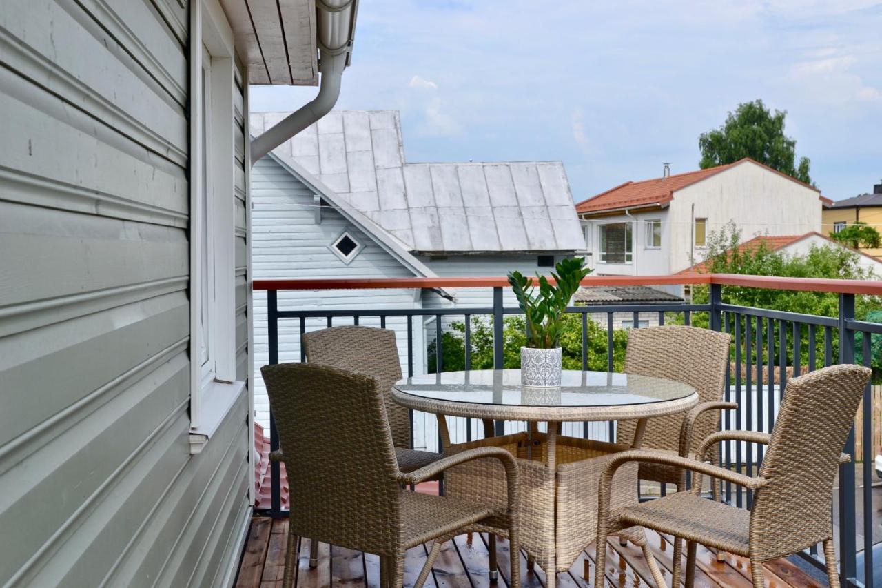 Alice Backyard-Holiday Home And Spa 페르누 외부 사진